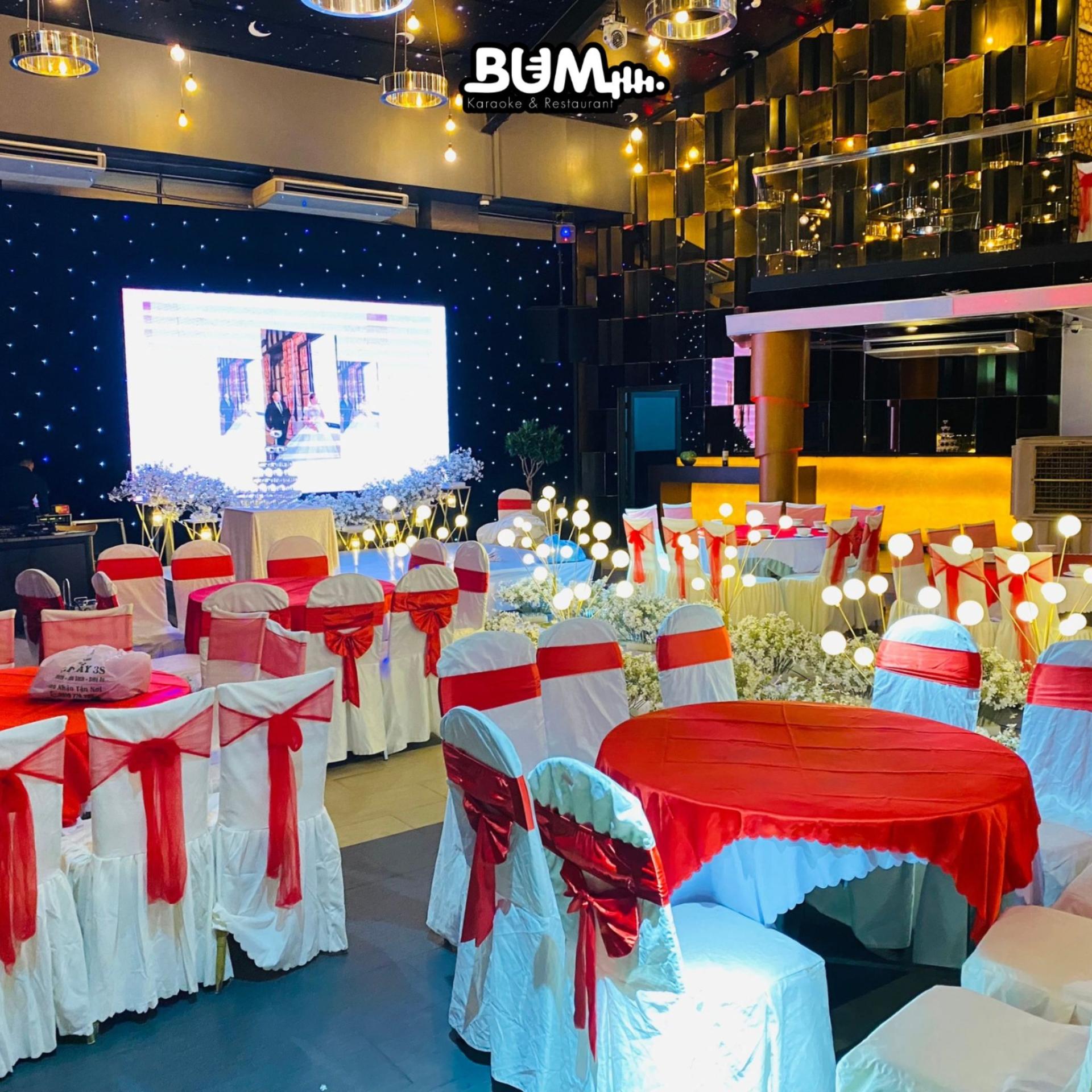 Dịch vụ tổ chức tiệc cưới tại nhà hàng